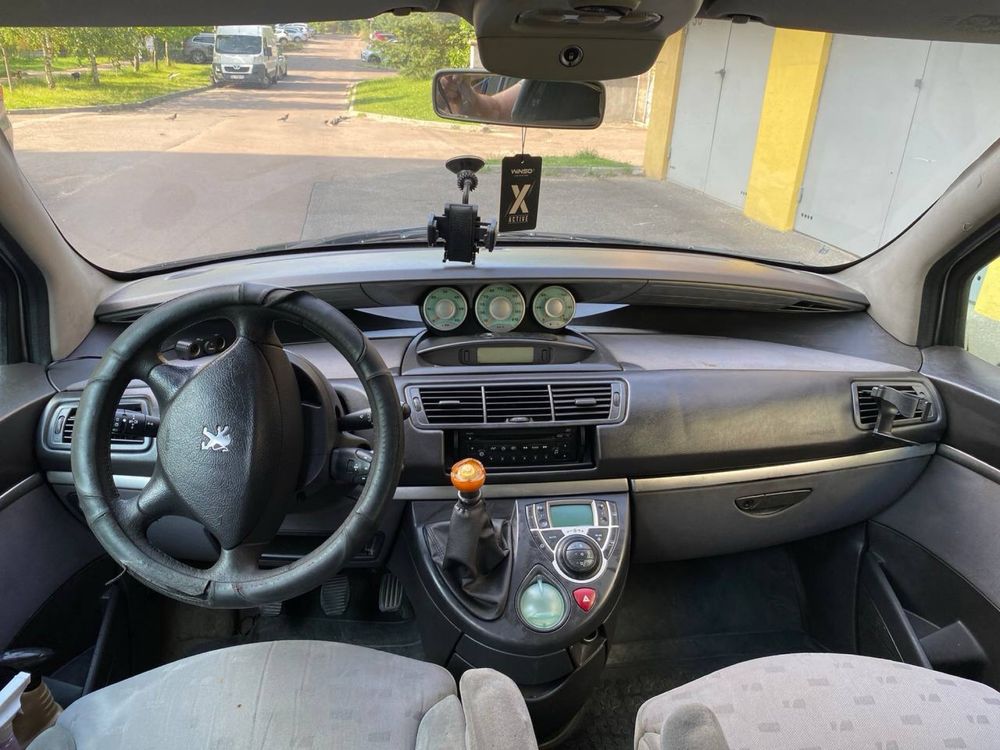 Peugeot 807 2.2 дизель