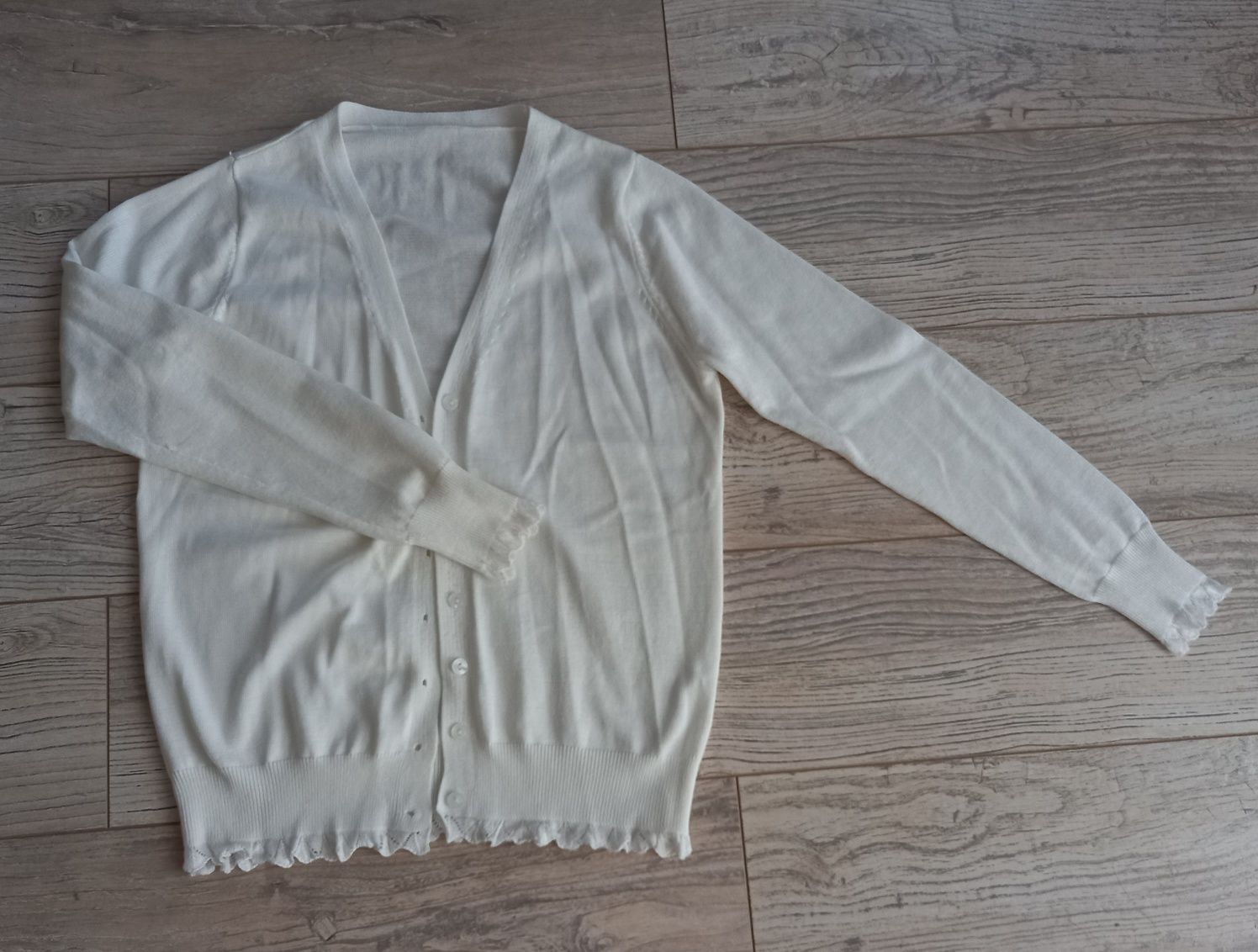 Sweter sweterek dziewczęcy jak nowy koronka do sukienki
