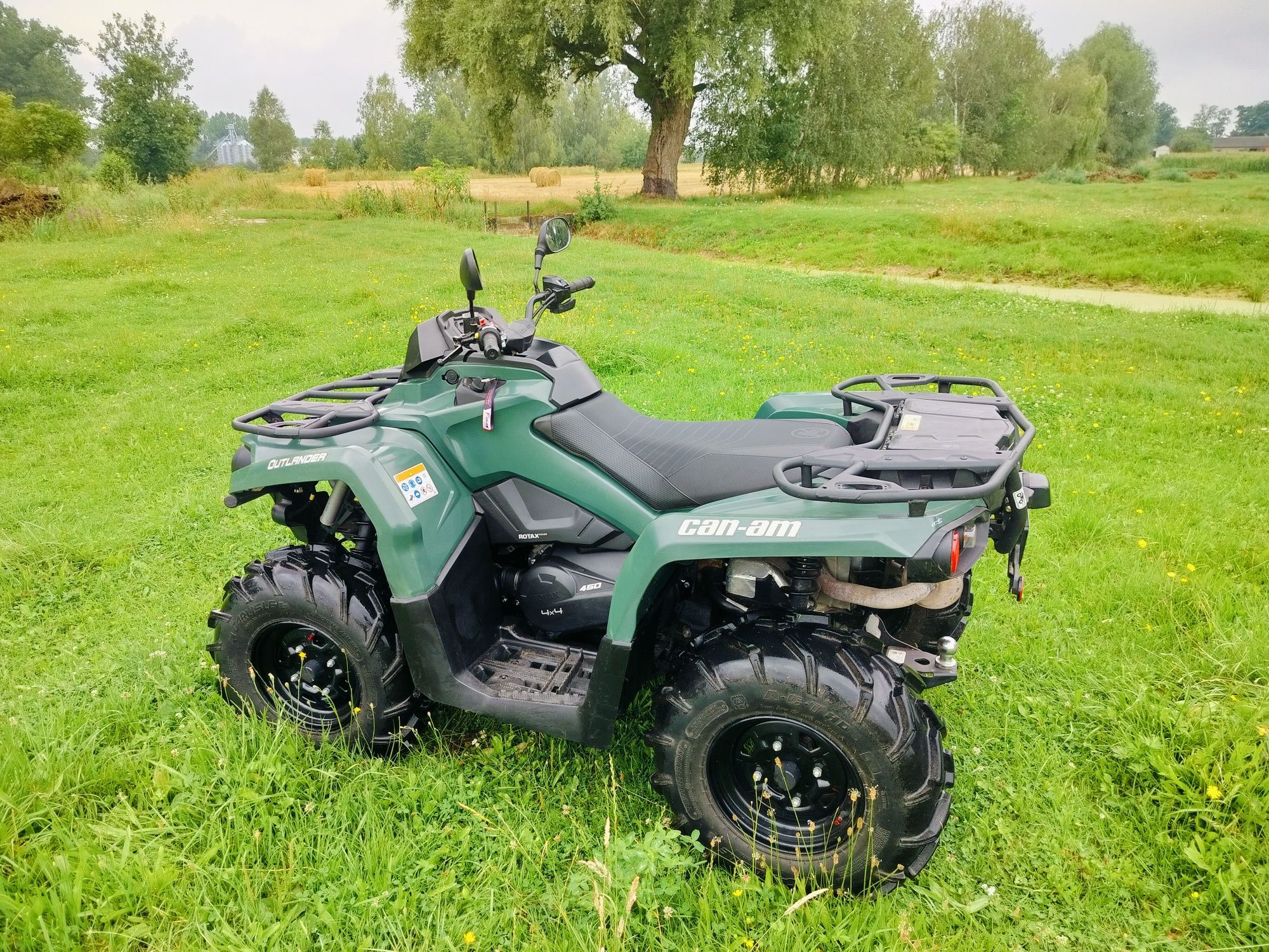 Sprzedam Quada CAN-AM OUTLANDER 450 pojemność 2022  rok !! zarejestrow