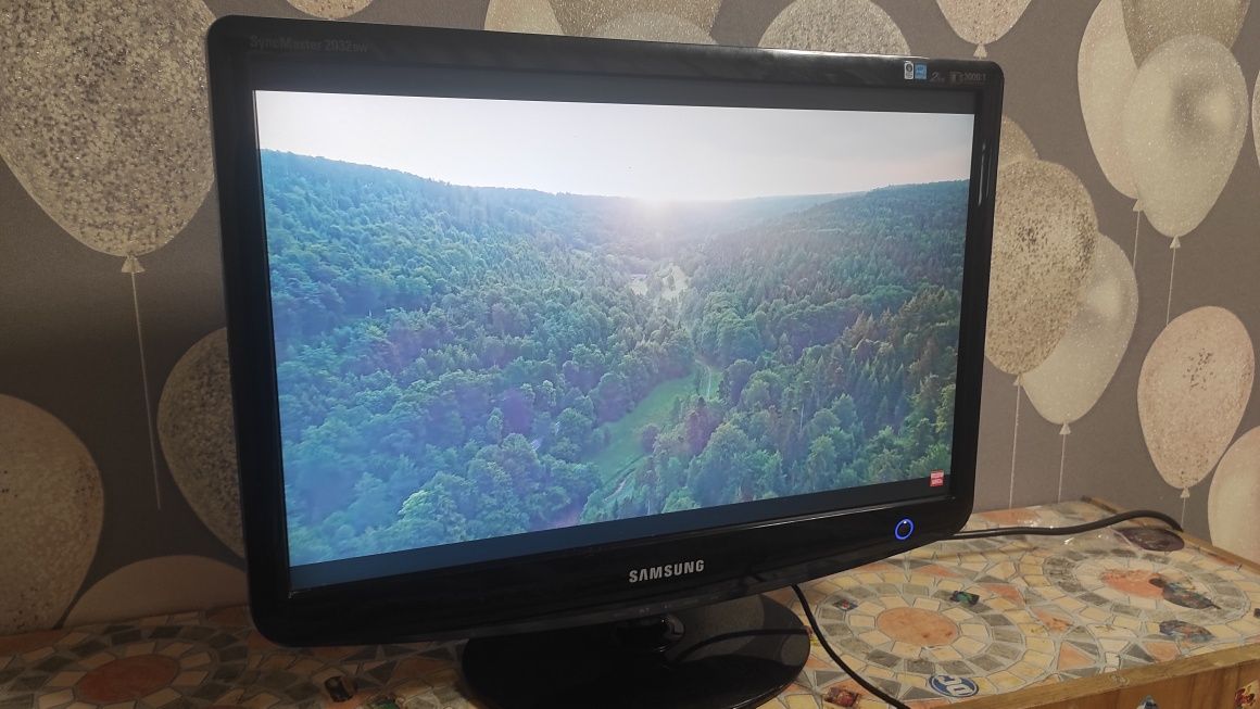 Монитор 20' Samsung Sync master 2032bw hdmi dvi vga