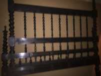 Cama de casal estilo clássico antigo