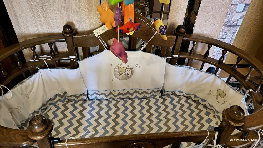 Мобіль на дитяче ліжечко