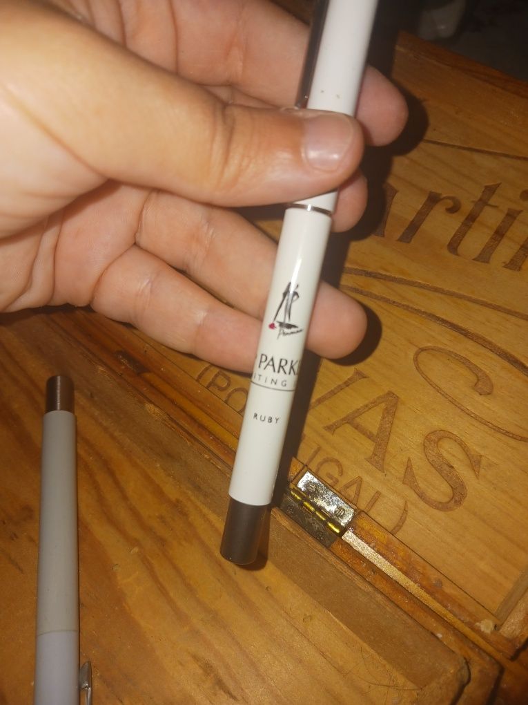 Caneta parker ruby sem tinta
