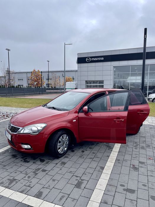 Продам своє авто Кіа сееd 2010