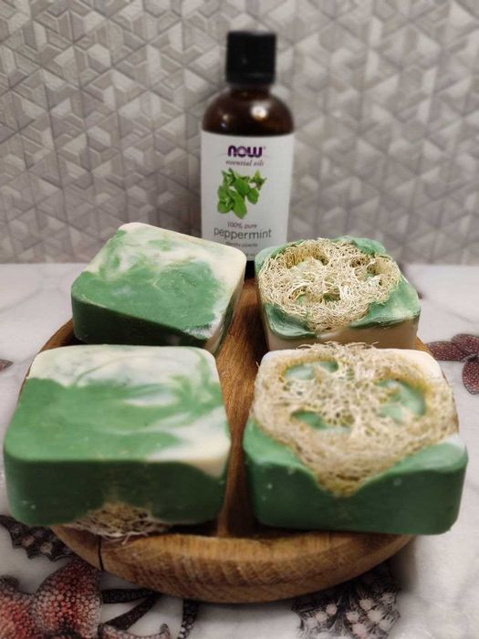 Мыло с люффой и мятой