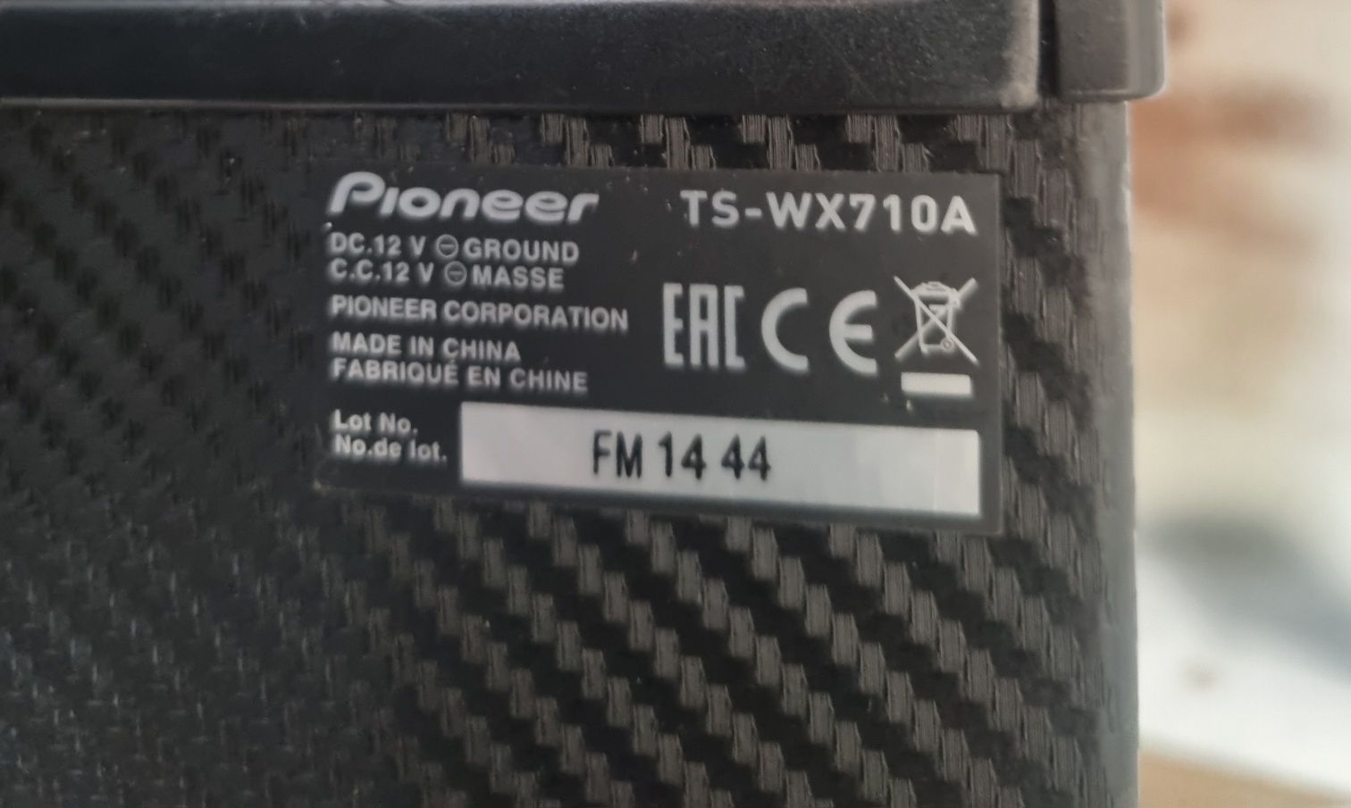 Płaski subwoofer aktywny Pioneer TS-WX710A do bagażnika pake za fotele