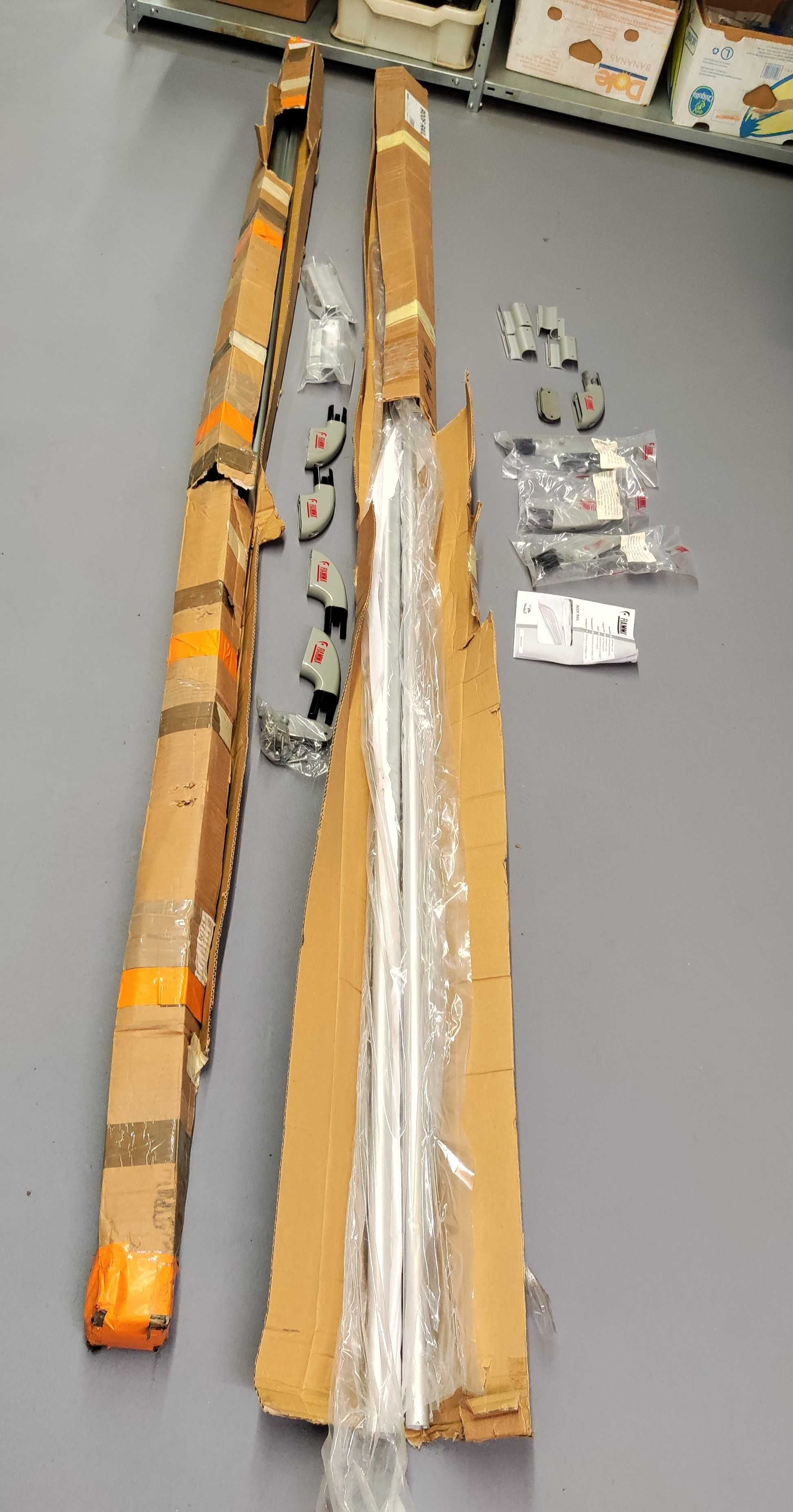 Relingi dachowe FIAMMA ROOF RAIL do campera lub przyczepy NOWE