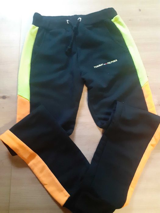 Dres Tommy Hilfiger 13/14 lat
