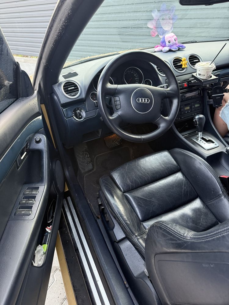 Audi A4 CABRIO 2.5 дизель автомат