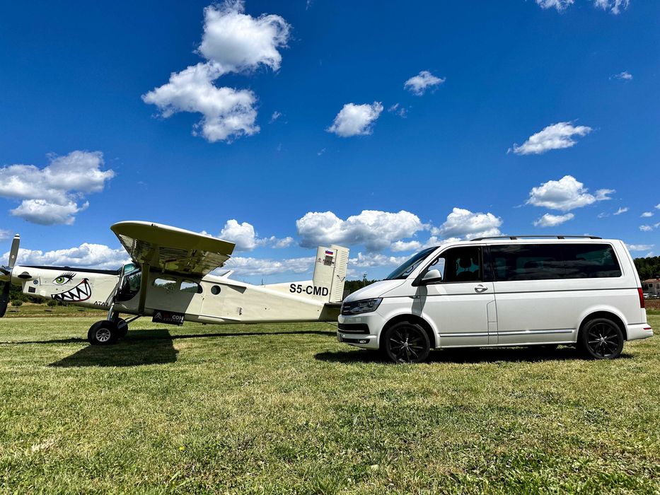 Wynajem busa VW multivan 7 - osobowy