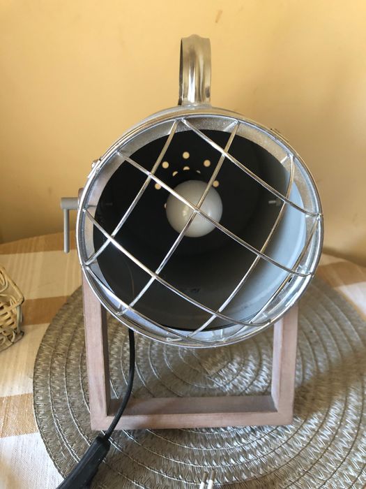 Lampa stojąca metal drewno vintage szara