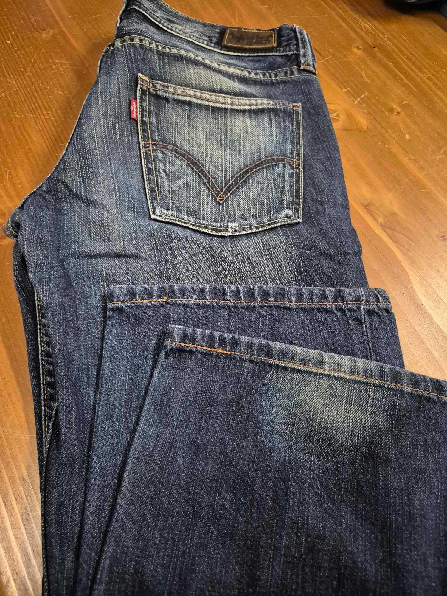 Spodnie damskie jeans Levis  r. 38