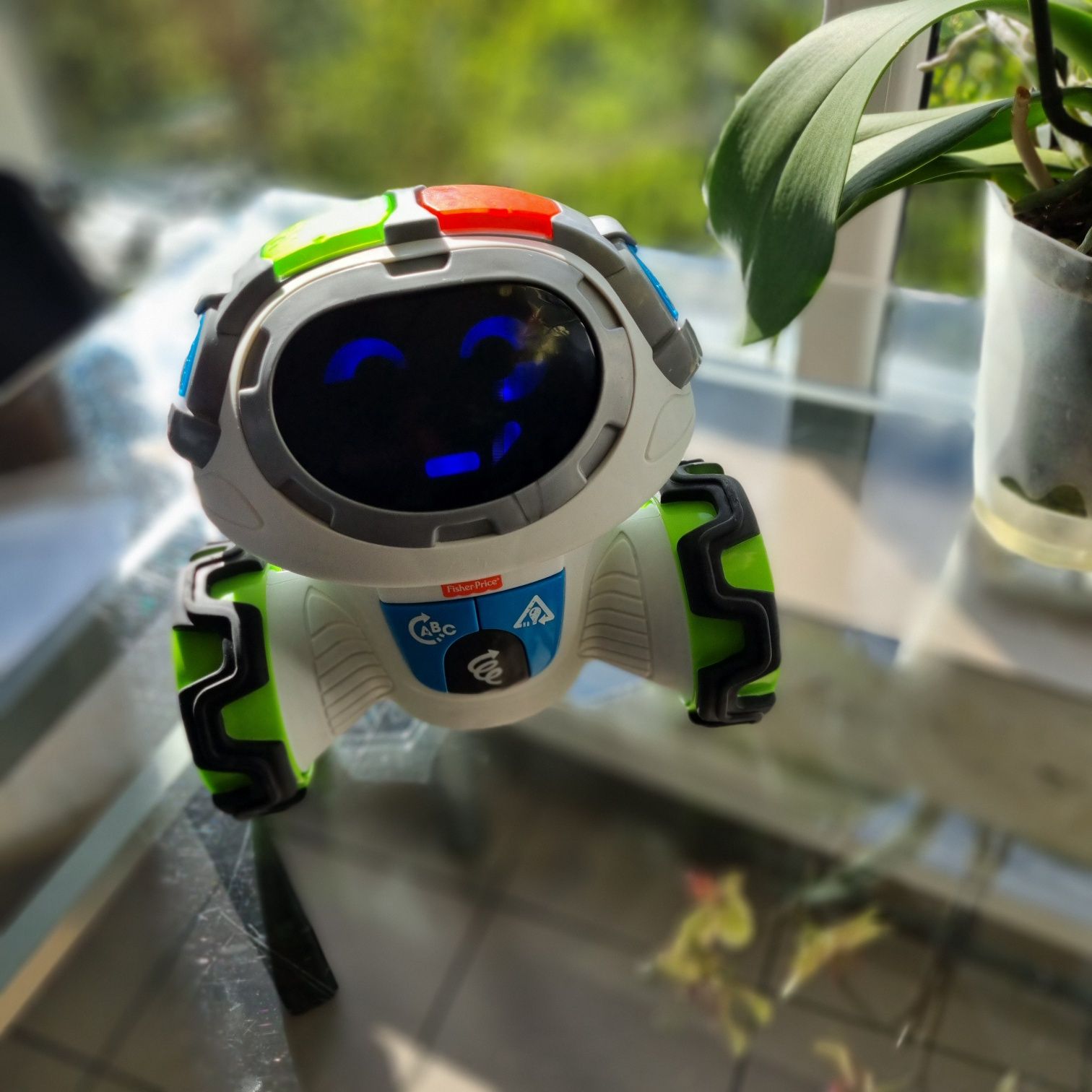 Robot Fisher-Price Movi