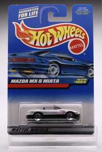 Hot Wheels FYB66 '91 Mazda MX-5 Miata