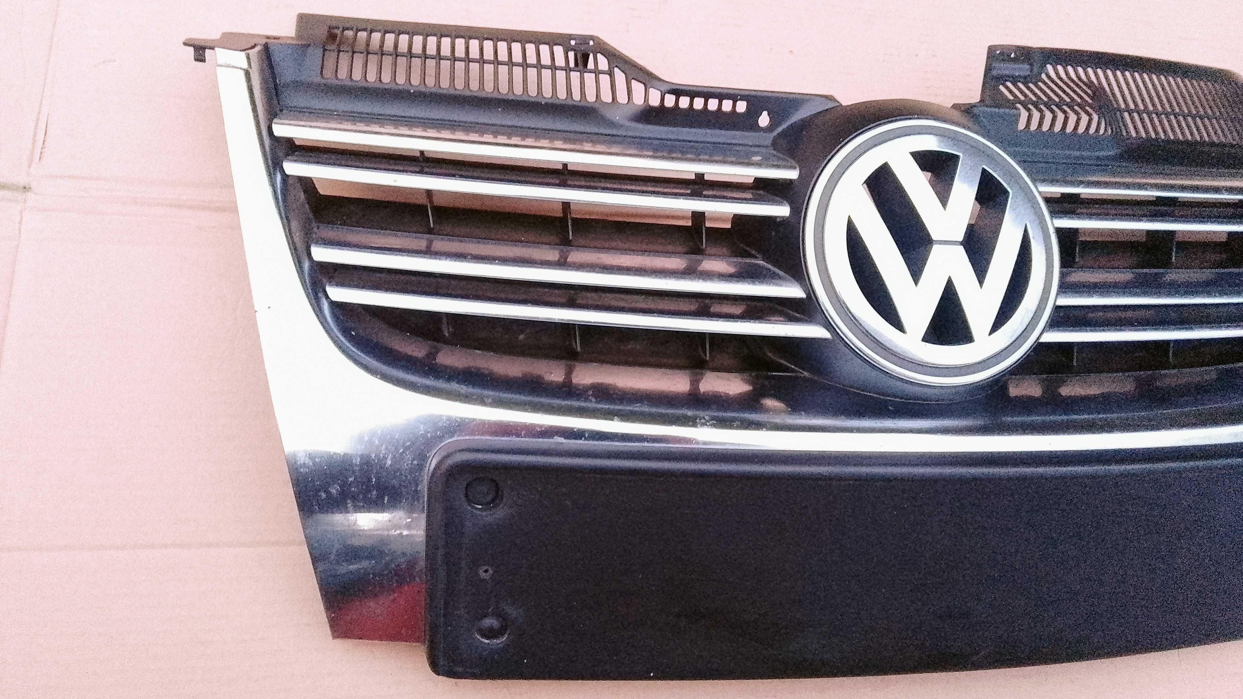 Atrapa grill VW Jetta V