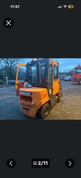Empilhador doosan de 3 toneladas