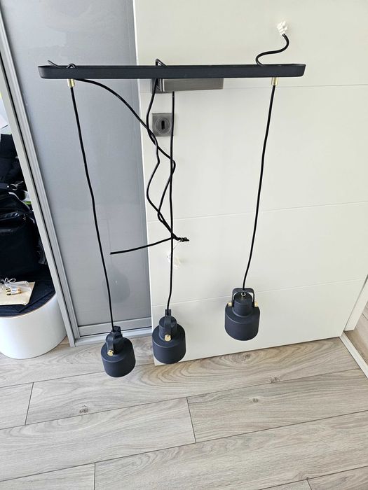 Sprzedam żyrandol 3 klosze