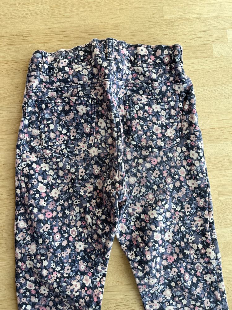 Ciepłe legginsy H&M rozmiar 134 cm, 8-9 lat