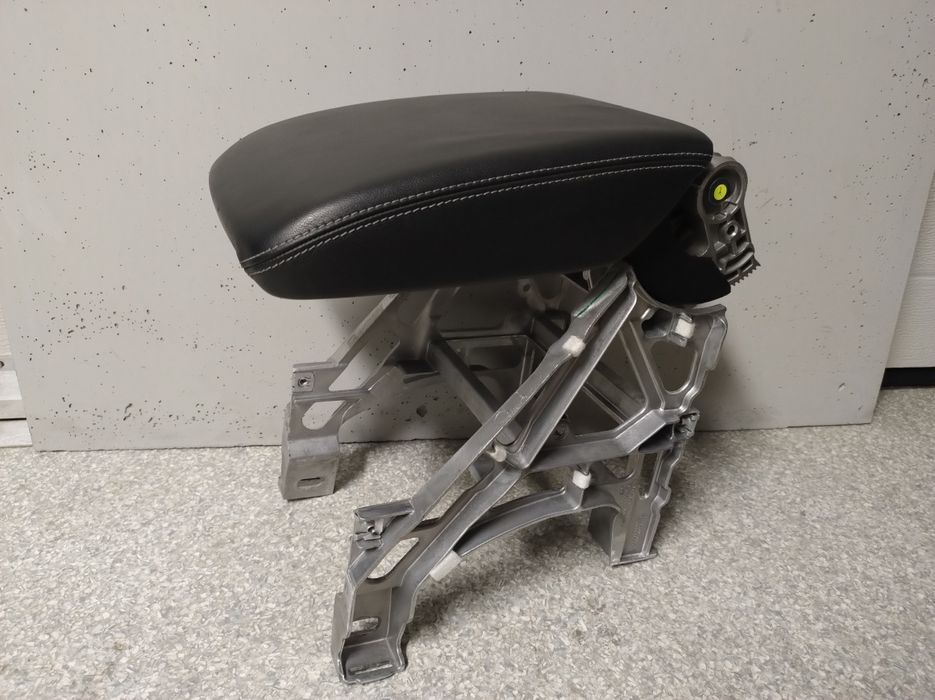 Podłokietnik Audi Q5 FY SUV 80A864283A