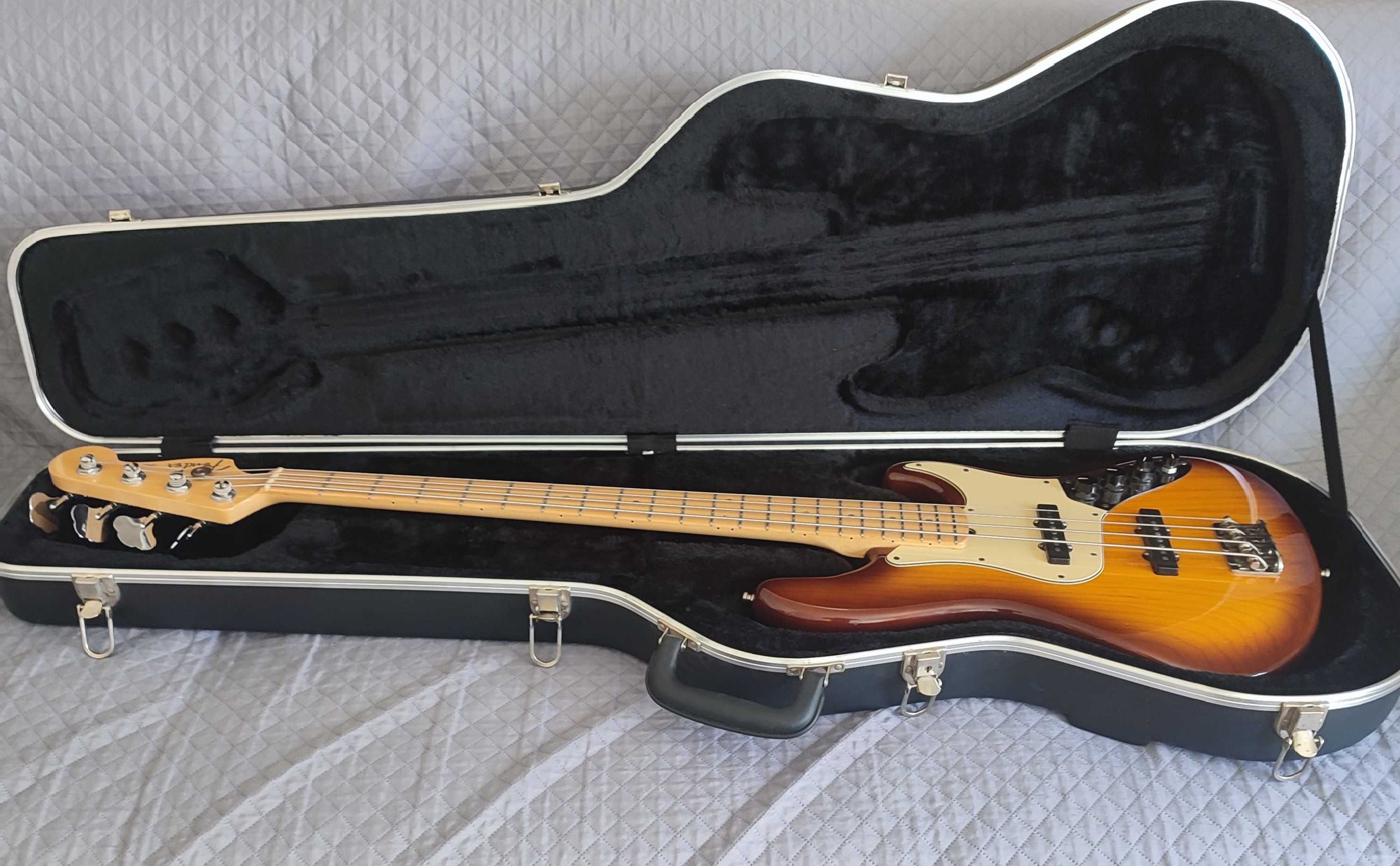 Fender American Deluxe Jazz  Bass de 2005