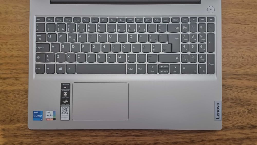 Lenovo IdeaPad 3 i5 - 8GB RAM
