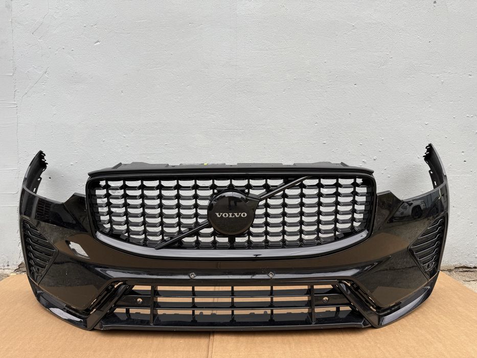 Volvo XC60 R-Design zderzak przód przedni lift Dark 22-25