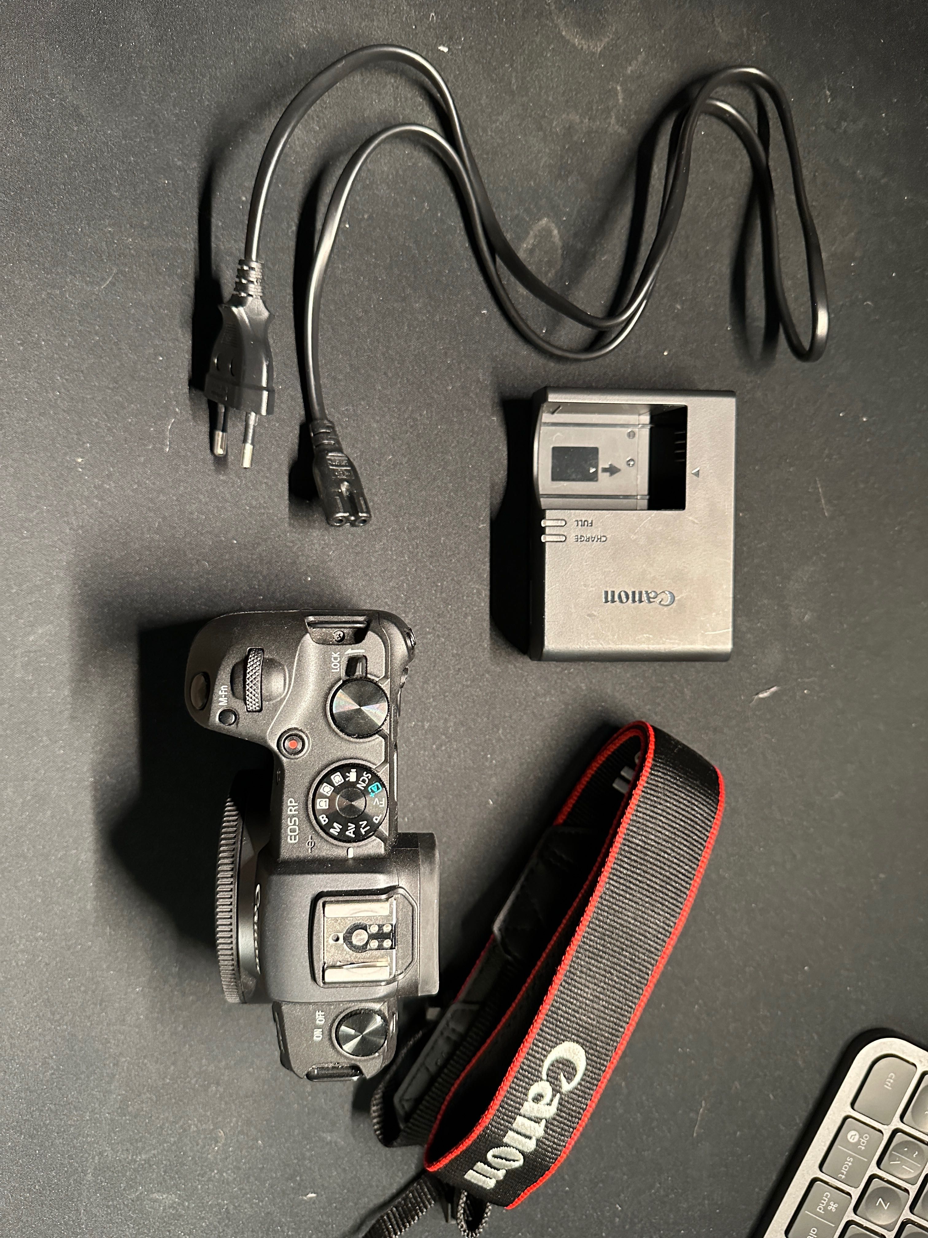 Canon EOS RP (body) – Stan bardzo dobry, bardzo niski przebieg