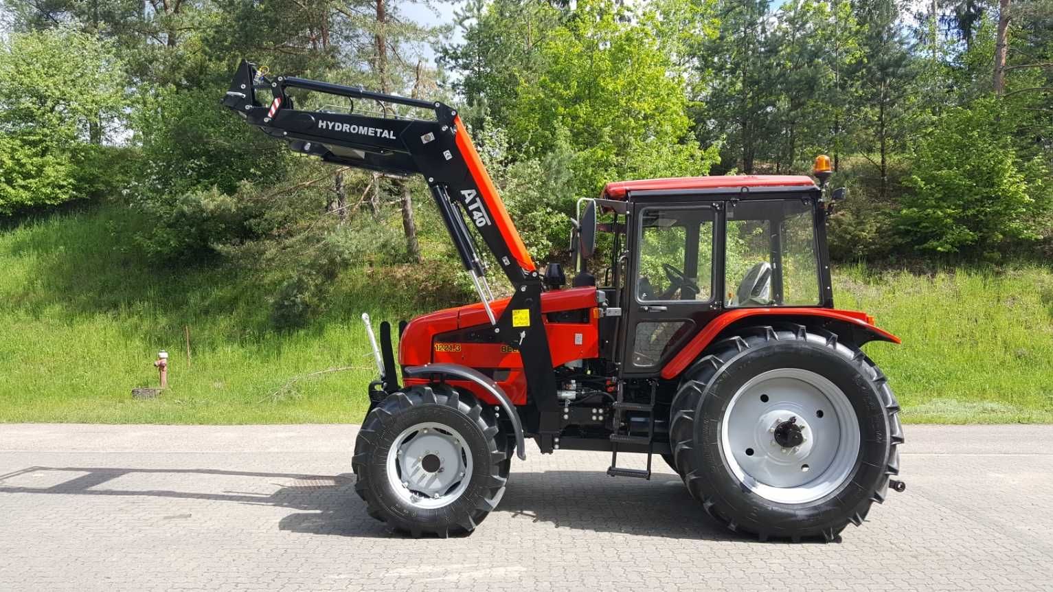 Ładowacz TUR AT-40 Belarus URSUS Deutz Fahr New Holland JD CLAAS