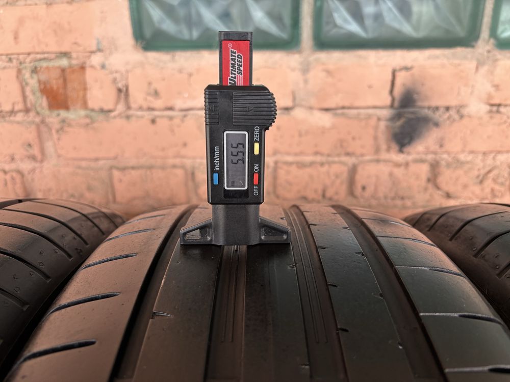 Пара літніх шин 235/55R17 Dunlop