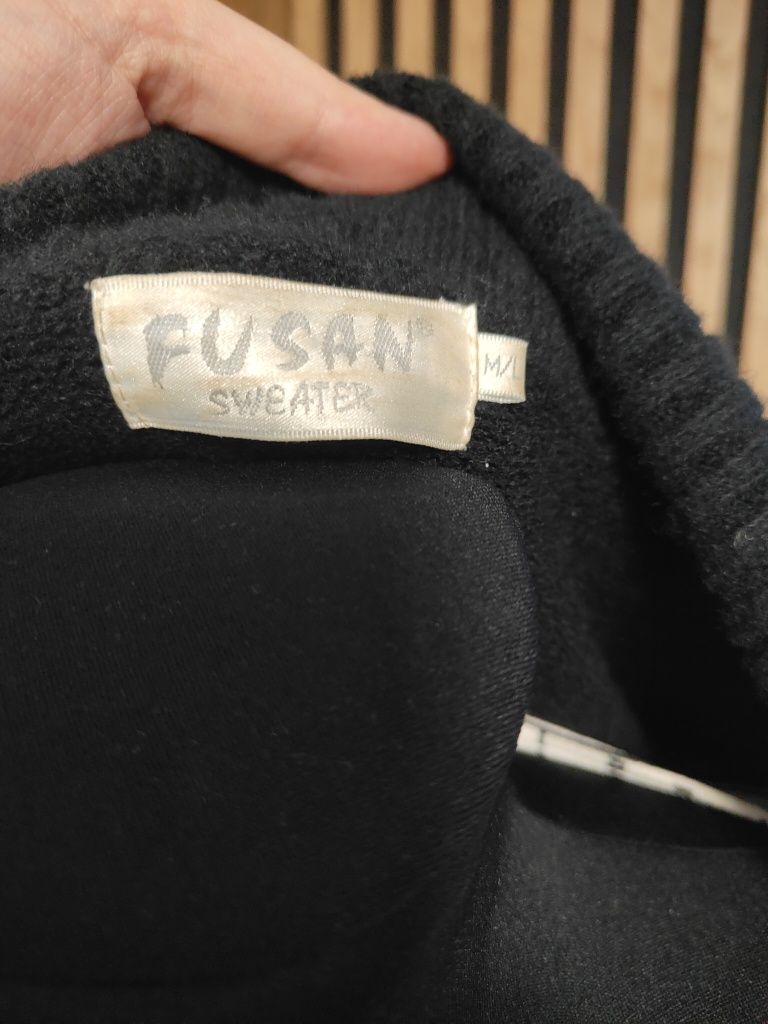 Ciepły zimowy sweterek damski sweter na guziki M/L 80% wełna wool