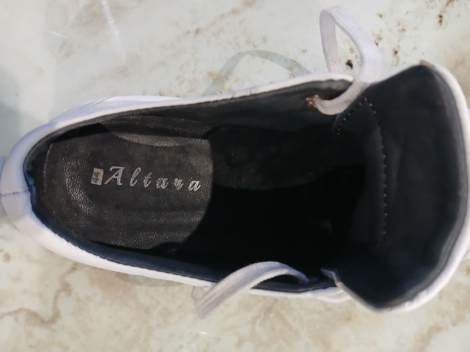 Кросівки  чоловічі