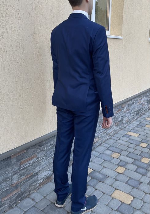 Костюм мужский Emilio