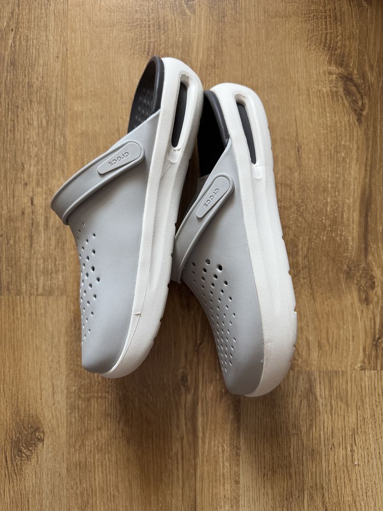 Crocs InMotion Clog