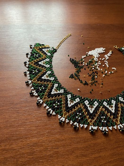 Силянка, криза, гердан, вироби, намисто з бісеру