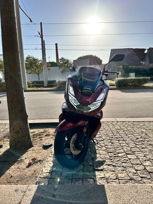 Pcx 2022 com apenas 13.000 km