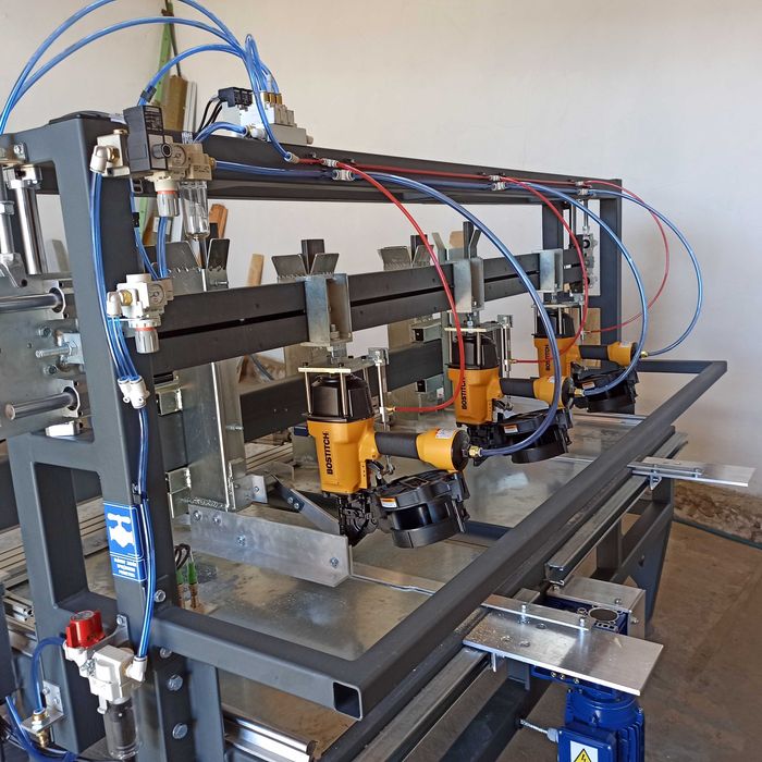 Zbijarka Forest PT 3000 do Nóg, Spodów i Stóp Palet Euro