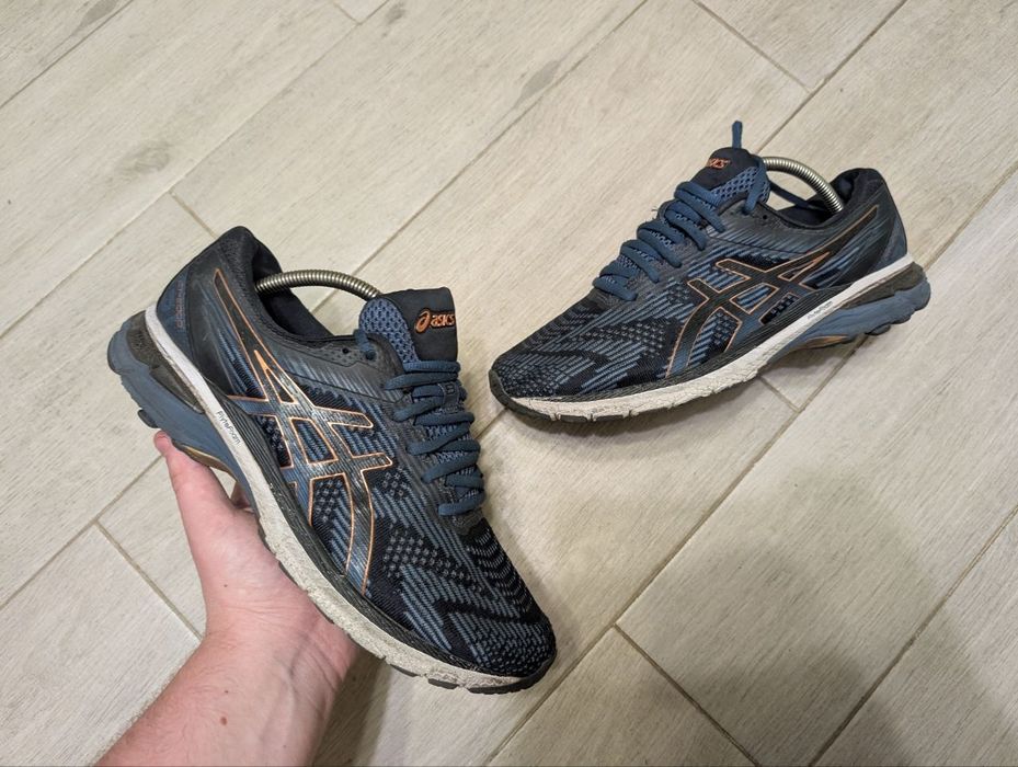 Мужские кроссовки Asics gt-2000