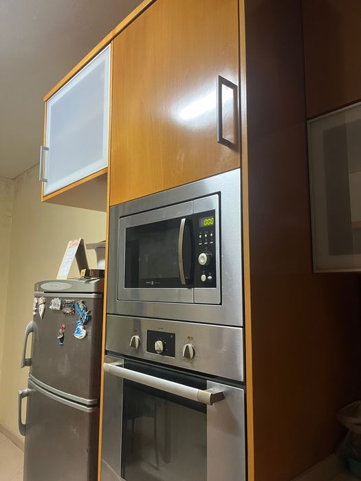 Cozinha com eletrodomésticos