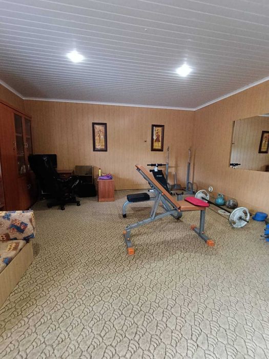 Продам дом в самом центре города . Rn