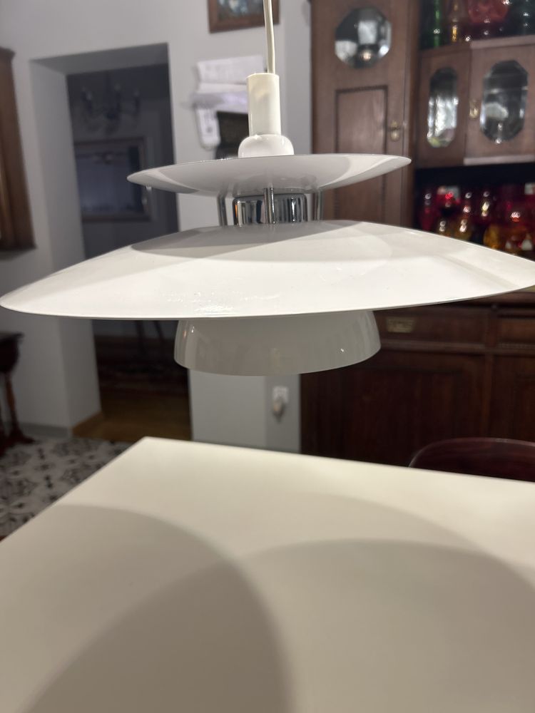 Piękna lampa UFO