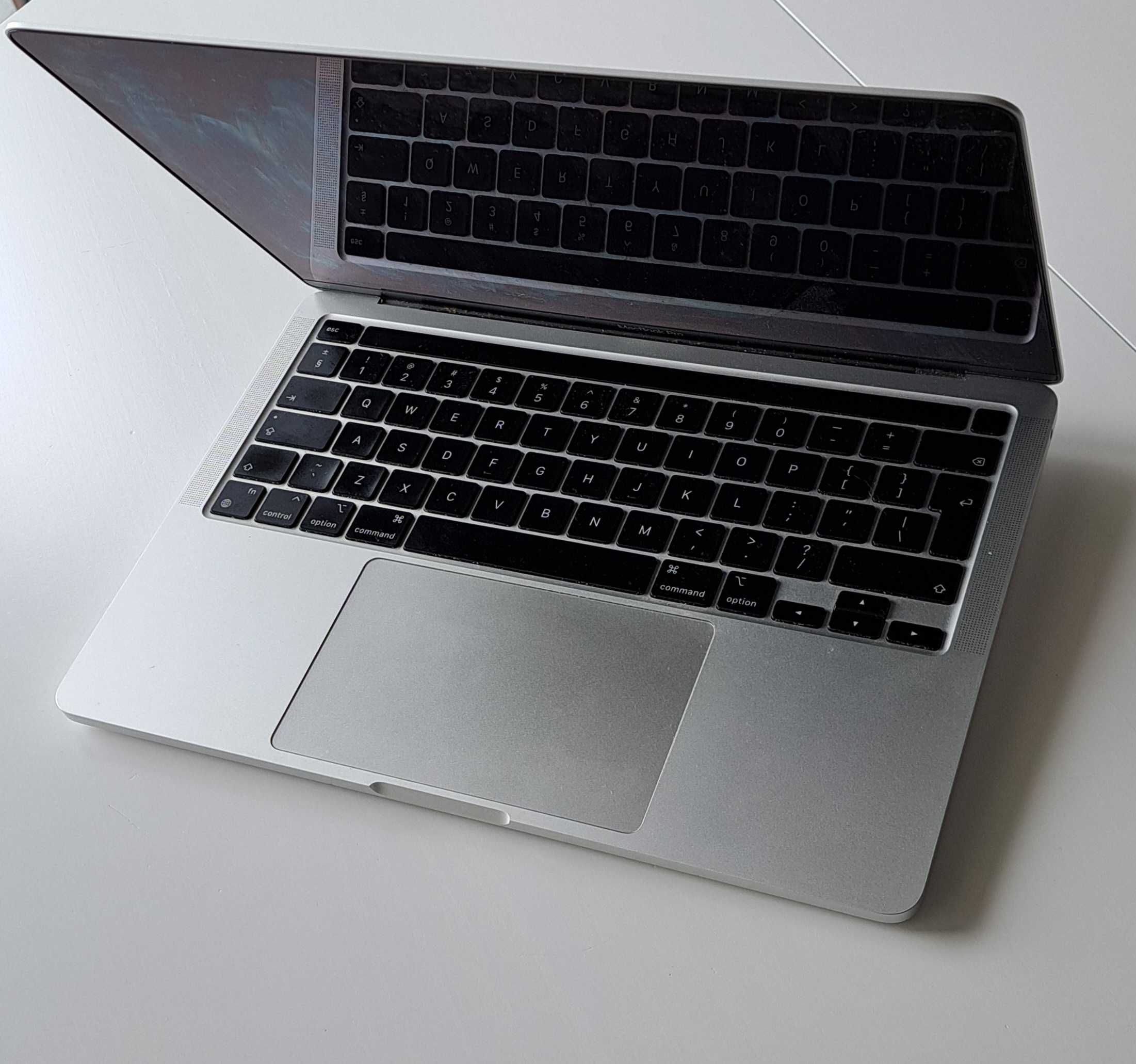 Apple MacBook Pro 13 M1 16GB RAM / 512GB SSD / macOS / Srebrny