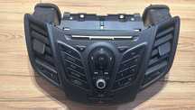 Panel radia z kratką nawiewu do forda fiesty mk7 lift