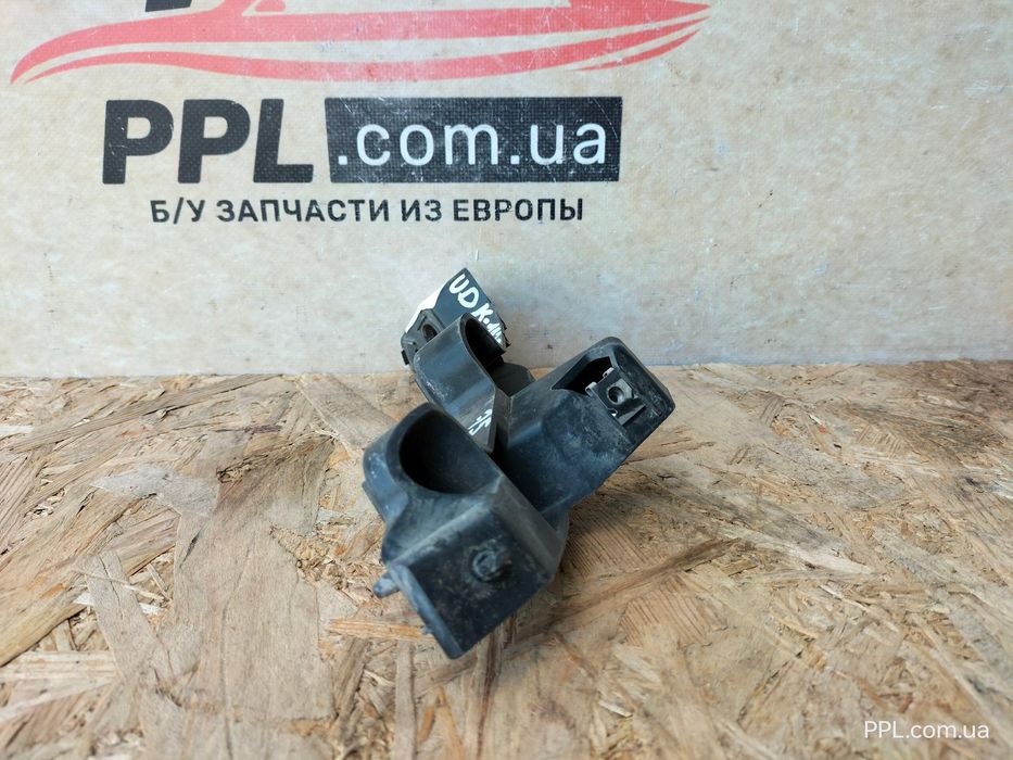 Ford Transit Connect Mk2 12-18 кронштейн переднего бампера левый