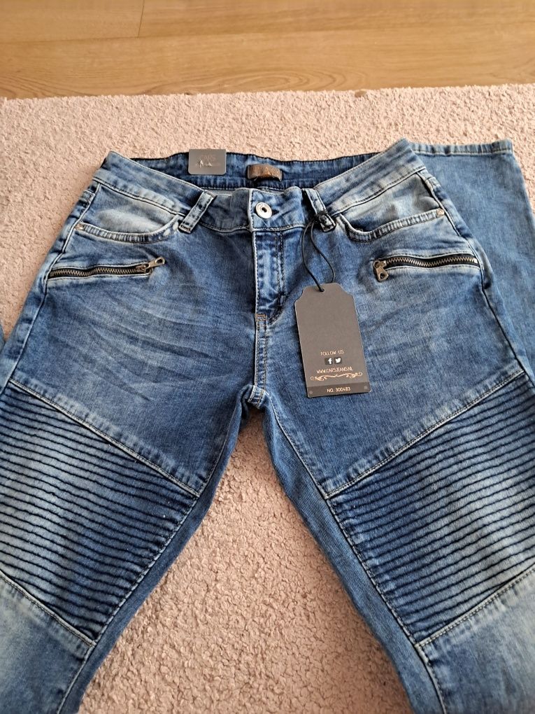Spodnie jeansowe 30/33 nowe