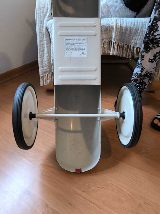 Triciclo clássico Itsmagical