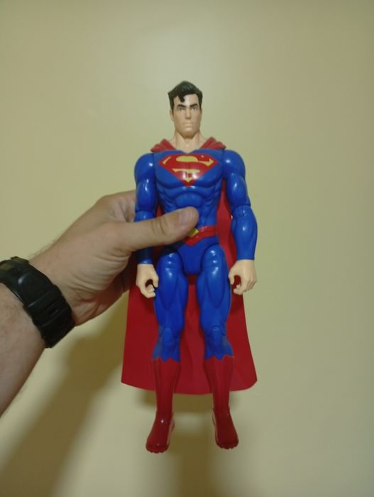 Batman/Superman/SS4 GOKU e mais Cada Brinquedo 6,50€