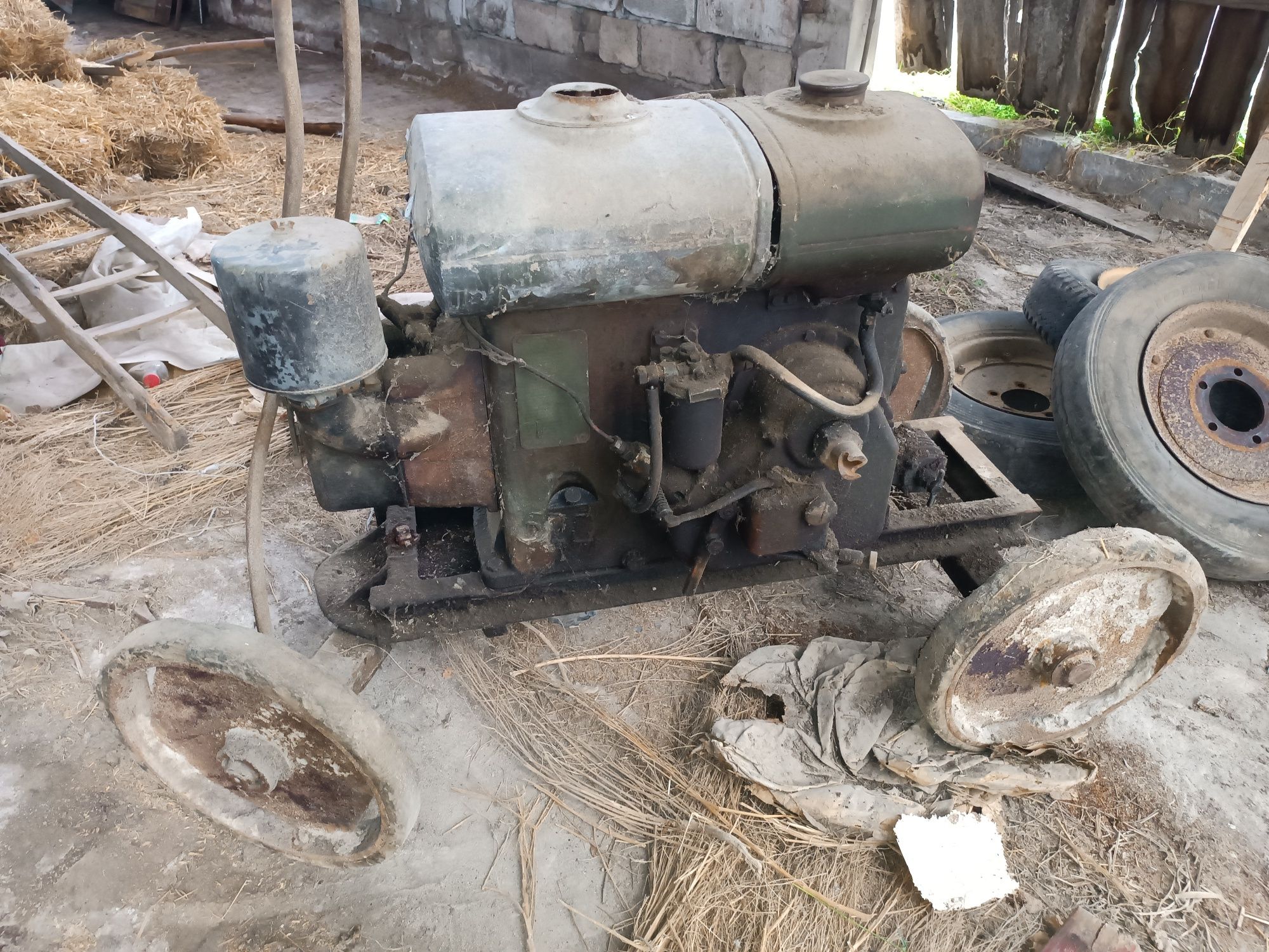Silnik stacjonarny ES S320 esiak