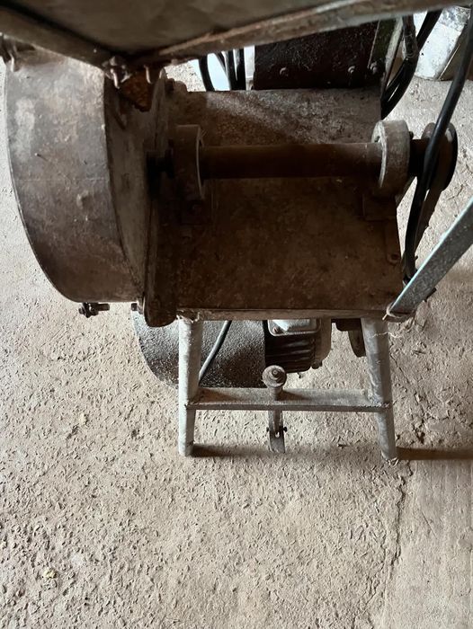 Зерно дробілка - млинок