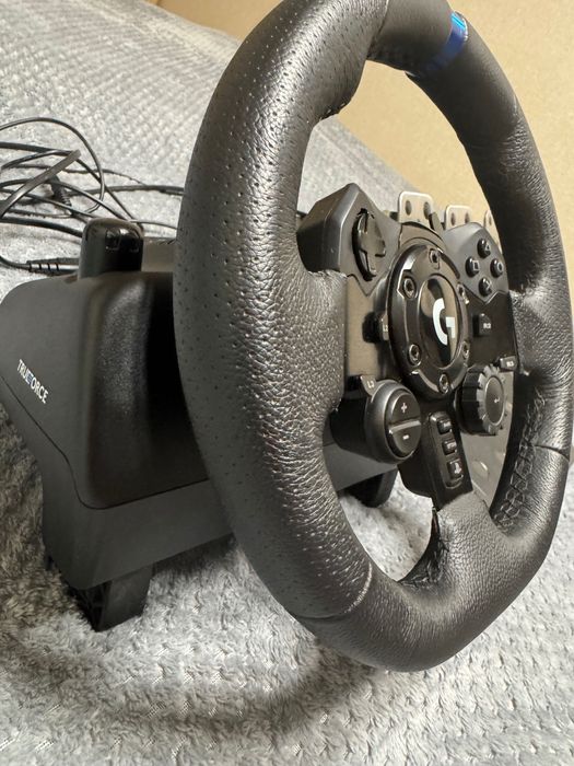 Руль Logitech g923