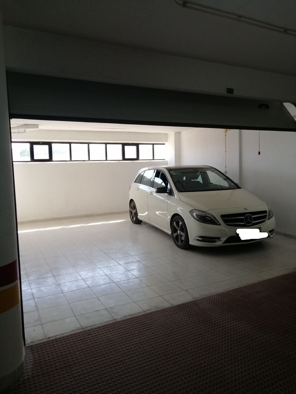 Box de 32m2 com luz natural
